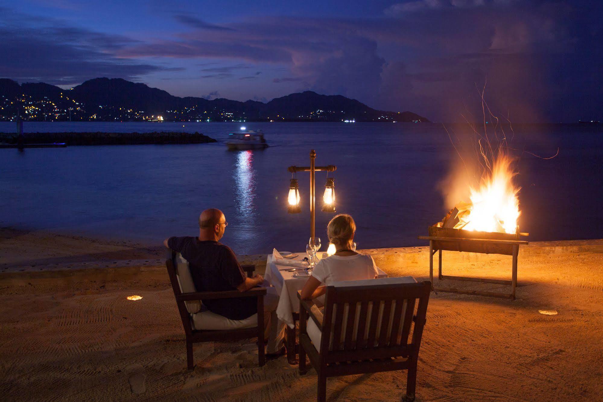 Cerf Island Resort Round Island Экстерьер фото